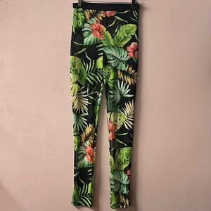 Laqueen Black Mesh Tropical Print Pants Size M GUC